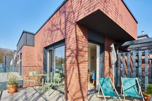 Apartemen Deluks | Teras/patio