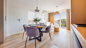 Apartament (15) | Living area | Flat-screen TV - Apartamenty Sun & Snow Baltic Line (Gdansk)