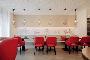Bar (on property) - INSIDE Nordhorn by Hackmann (Nordhorn)