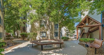 Coveted DTC Apartment! Free Parking & Fast WiFi!