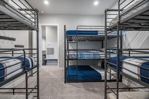 10 bedrooms, desk, iron/ironing board, free WiFi