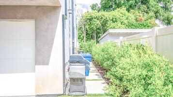 Hus - eget badeværelse (Townhouse) | Udendørsområde