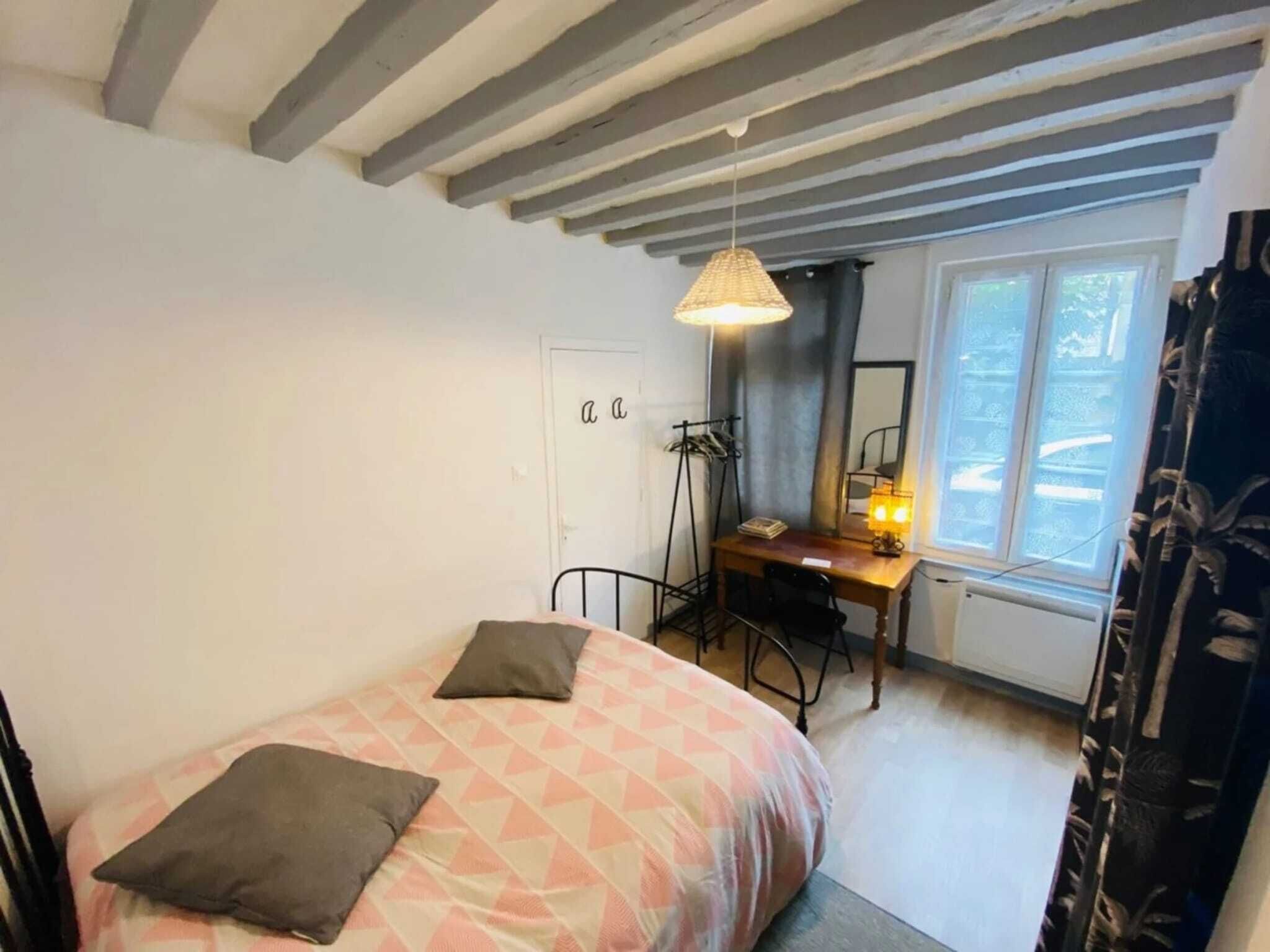 1 camera, una scrivania, ferro/asse da stiro, Wi-Fi gratuito