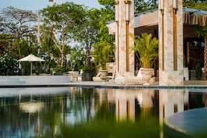 Indoor pool, outdoor pool