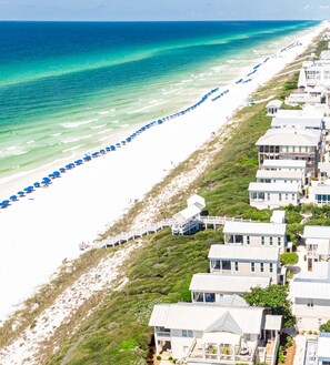 Beach nearby - Beachside Designer Seaside Cottage with Gulf View and 1 Minute to Gulf (Santa Rosa Beach)