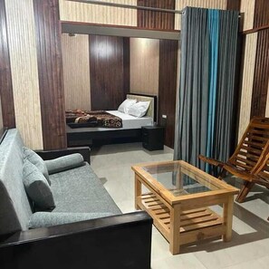 Standard Room | Soundproofing, free WiFi