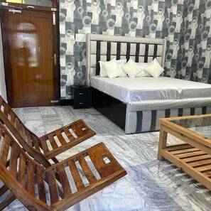 Standard Room - Hotel Monal (Pithoragarh)