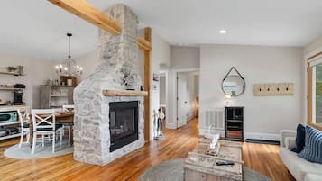 Smart TV, fireplace, offices