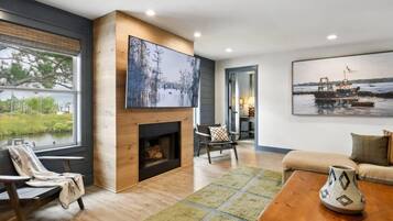 Smart TV, fireplace, table tennis, books