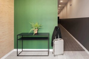 Interior - Sosuite | 1BR Apt w W/D, Shared Roofdeck (Philadelphia)