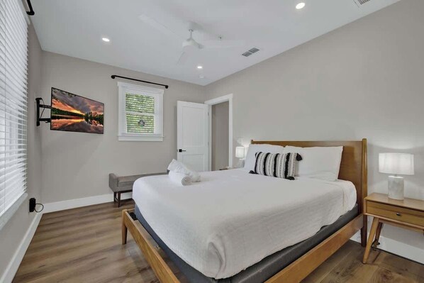 8 bedrooms, iron/ironing board, free WiFi, bed sheets
