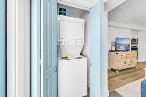 Interior - ☀️Walk to Beach-4 Pools-Horizon South 11C1☀️ (Panama City Beach)