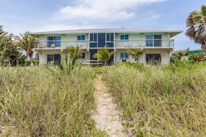 Exterior - Villa On The Beach - Unit #4 (Coco Beach)