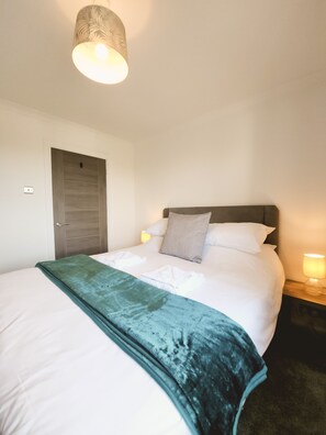 Luxury Apartment - Port Eynon Suite - 1 Bed - Ocean Breeze (Swansea)