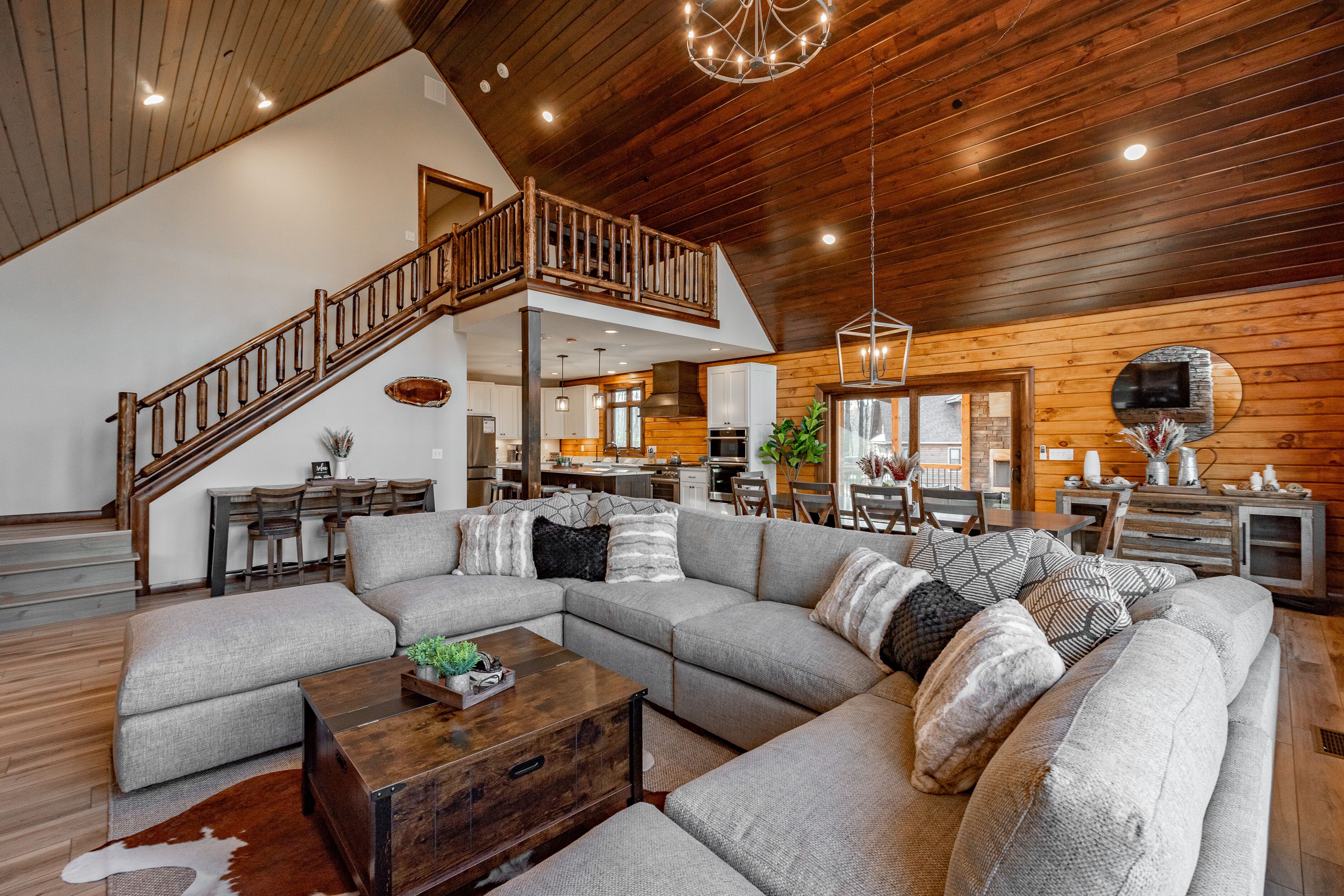 智能电视、壁炉