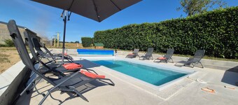 Brocéliande le calme breton ,spa ,wifi, netflix, 4 lits, freebox revolution,drap