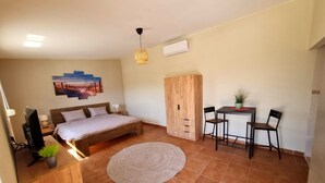 Estudio exclusivo | Camas Select Comfort, espacio para trabajar con laptop y insonorización