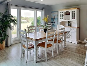 Dining - Tybee Sun | Stunning Bay Views + Boardwalk to Beach! (Tybee Island)