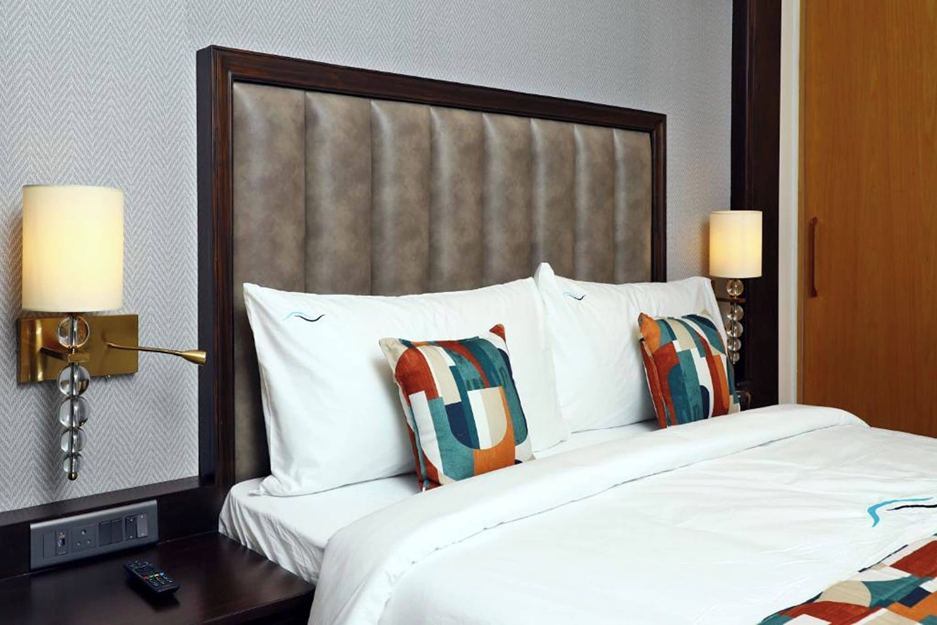 executive room | 1 bedroom, premium bedding, in-room safe, desk