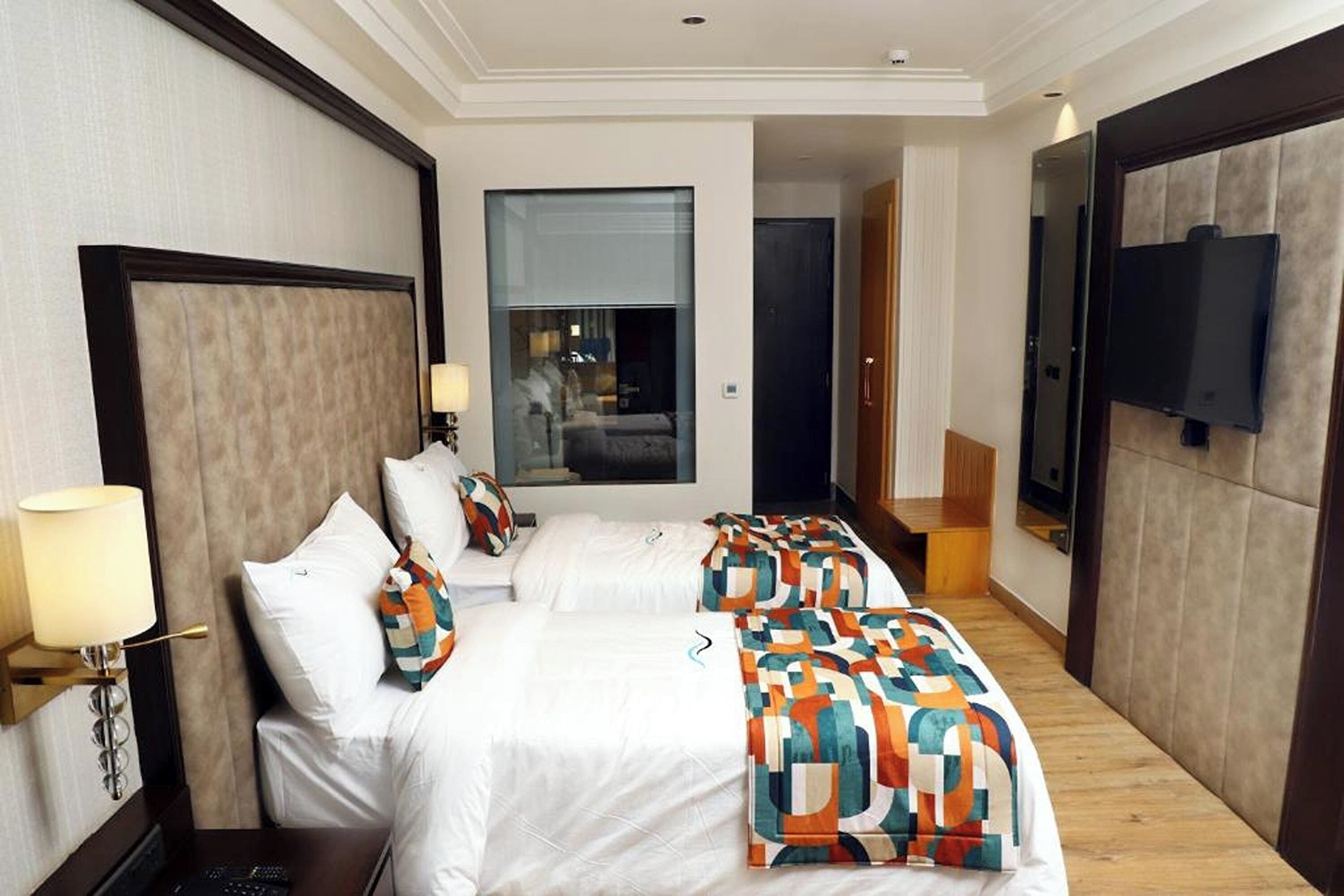 executive room | 1 bedroom, premium bedding, in-room safe, desk