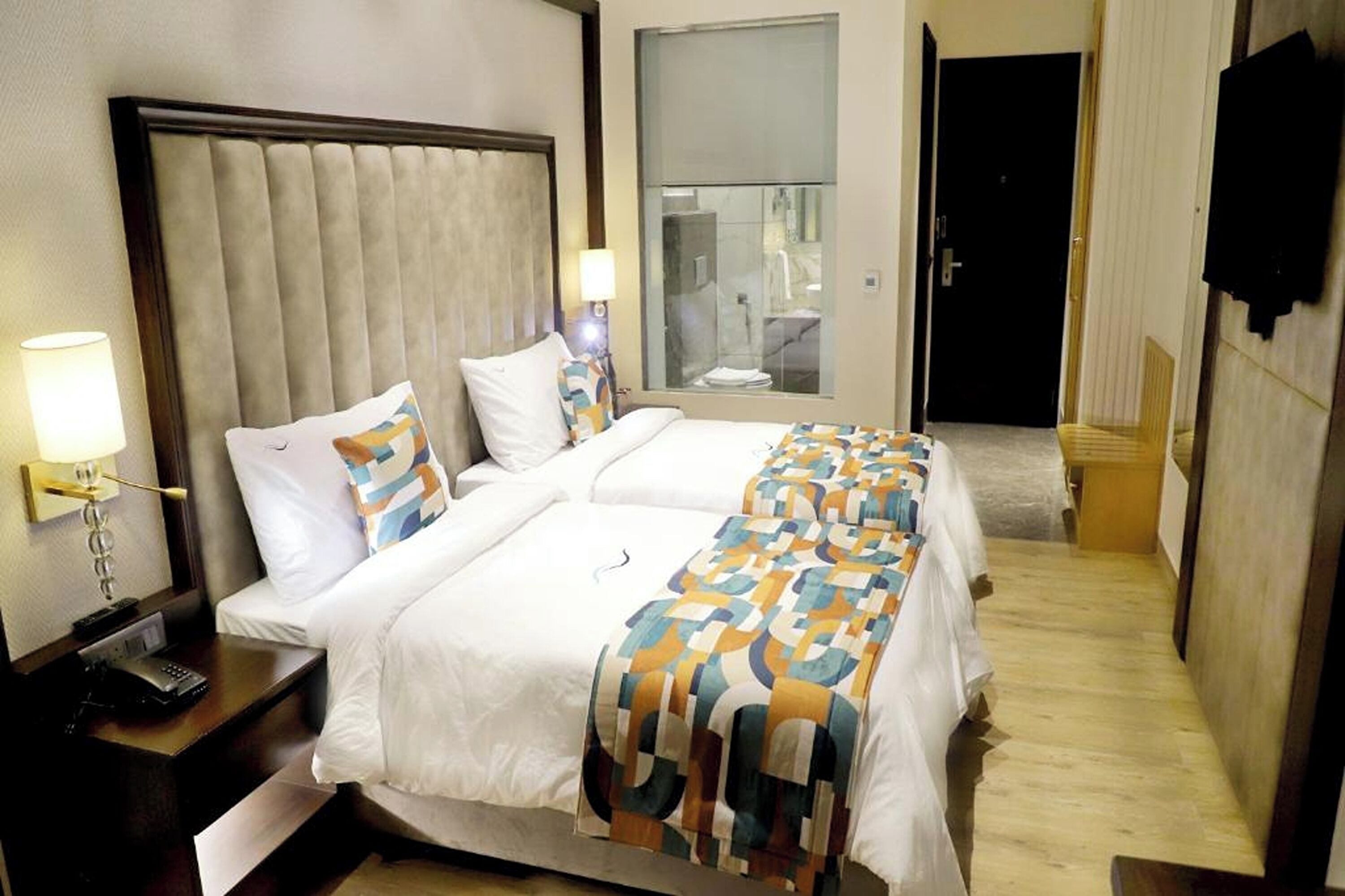 executive room | 1 bedroom, premium bedding, in-room safe, desk