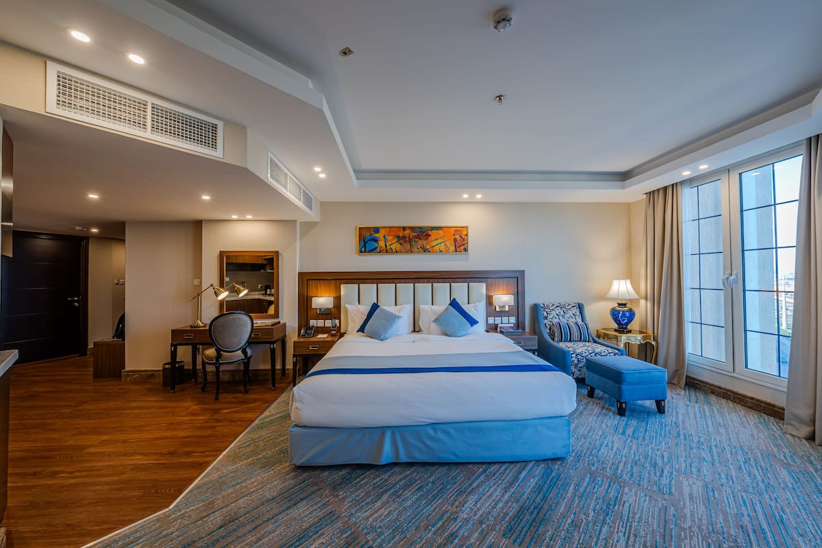Premium suite | 1 slaapkamer, een kluis op de kamer, geluiddichte muren