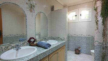 تجهيزات دش، مجففات شعر