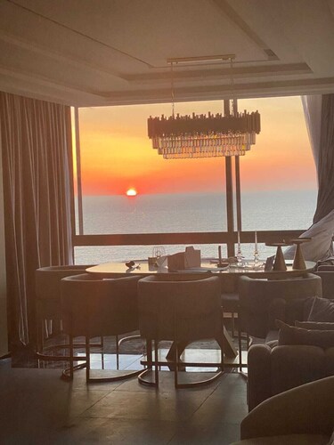 LUXURY Duplex 430m2 180° Sea/Bay View, Family-friendly, 1 minute far from beach
