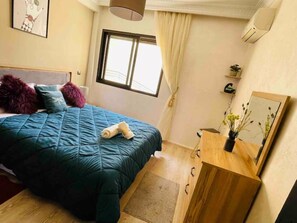 1 bedroom, iron/ironing board, WiFi, bed sheets - Modern and cozy apartment at city center (Marrakesh)