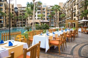 Outdoor dining - Christmas in Cabo Dec 21-29, 2024 (Cabo San Lucas)