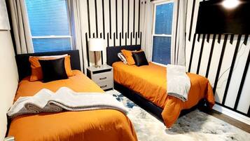 3 bedrooms, iron/ironing board, free WiFi, bed sheets