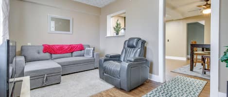 Apartment (2 Bedrooms) | Front of property