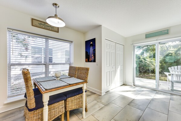 Căn hộ (2 Bedrooms) | Nội thất