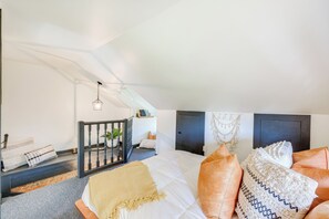 Apartment (1 Bedroom) | Interior