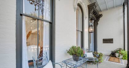Chic & Historic Apartment ~ 6 Mi to Louisville!