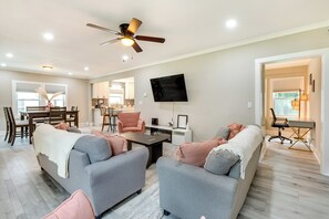 House (4 Bedrooms) | Interior