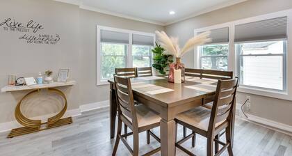 Updated Atlanta Home ~ 5 Mi to Downtown!