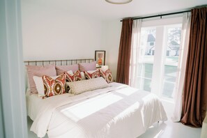 3 quartos, ferros/tábuas de passar roupa, Wi-Fi, roupa de cama