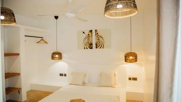 1 bedroom, in-room safe, laptop workspace, blackout drapes