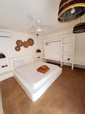 1 dormitori i caixa forta a l'habitació