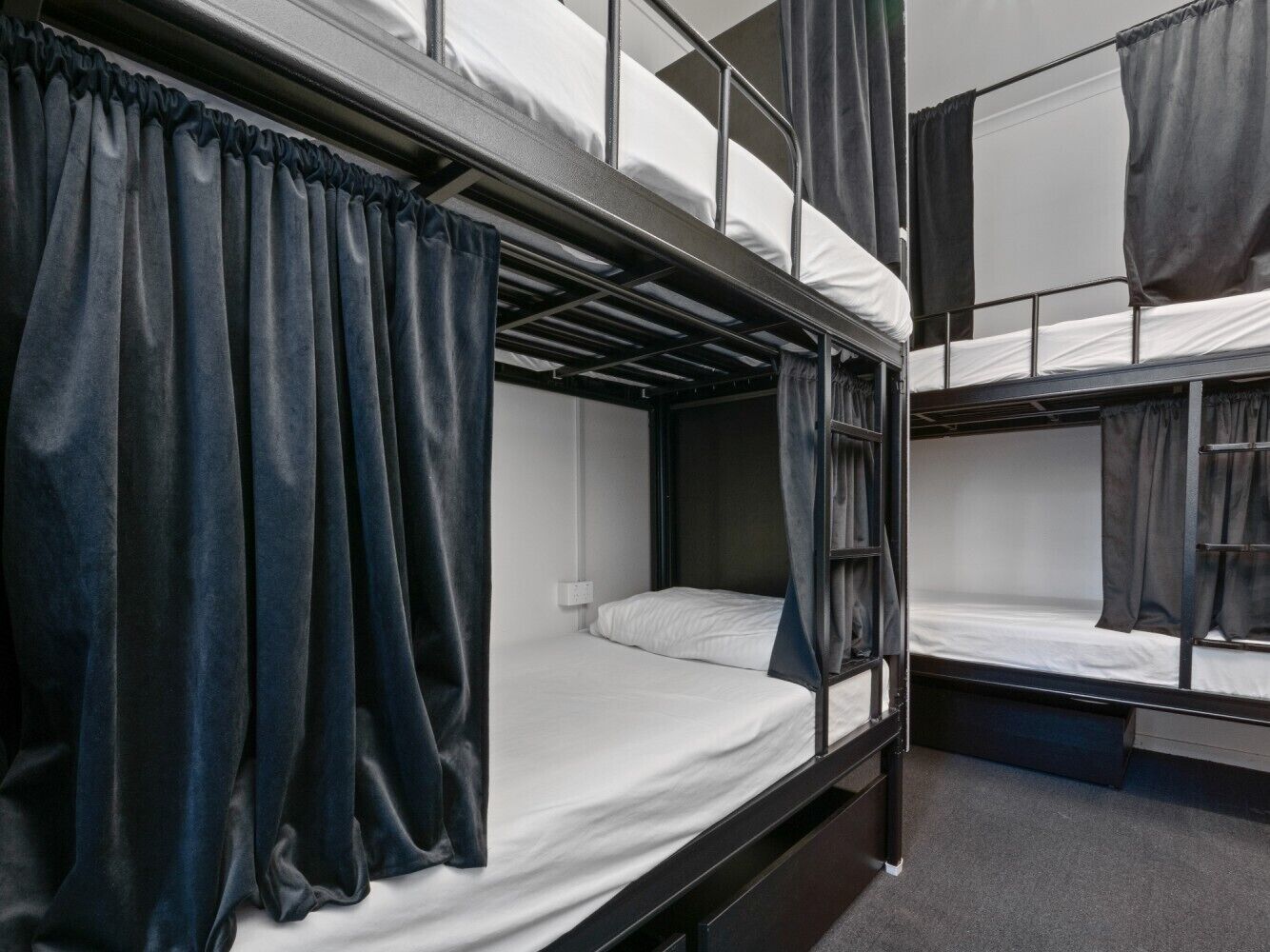 Quadruple Room, Ensuite | Free WiFi, bed sheets