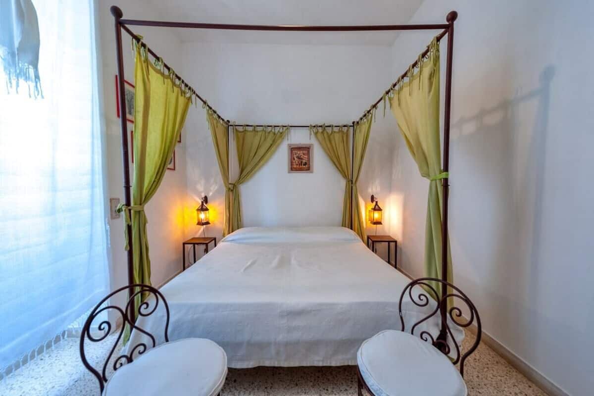 3 bedrooms, iron/ironing board