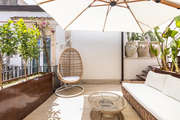 Apartment | 4 bedrooms - Bowie's Rooms (Noto)