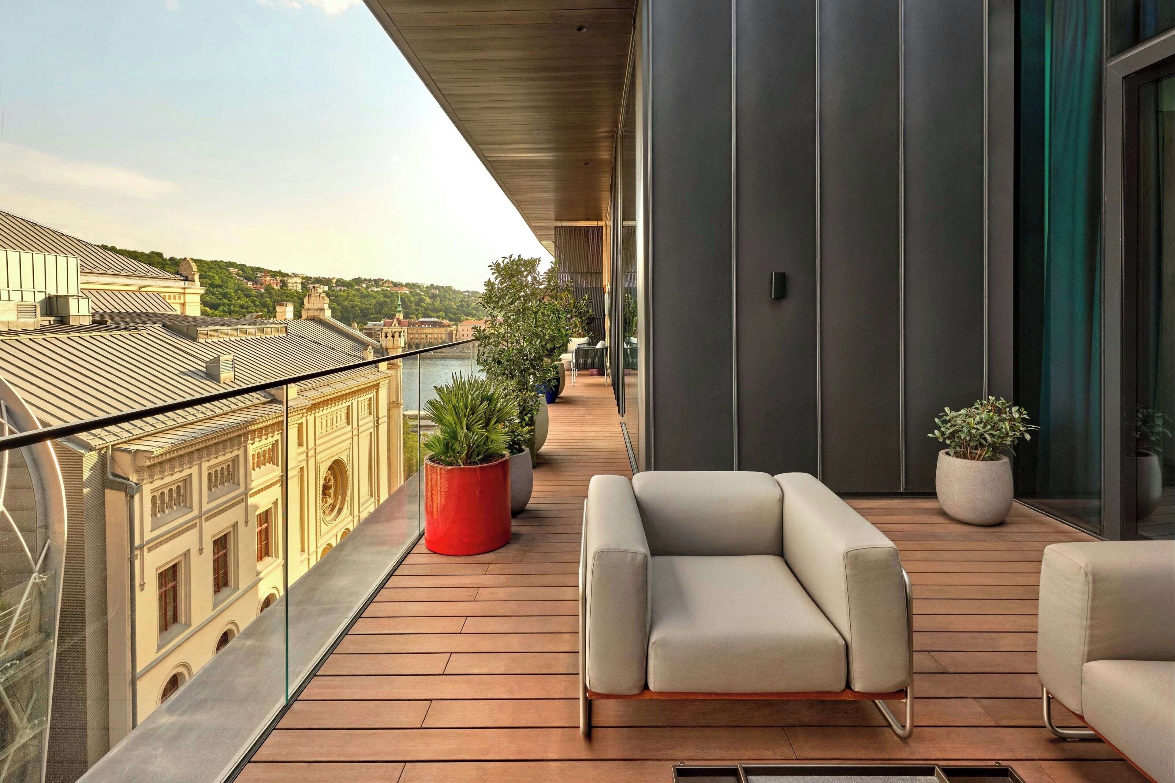 Executive Suite, 1 Bedroom | Premium bedding, memory foam beds, minibar, in-room safe