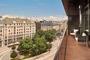 Suite, 1 Bedroom, Balcony | Premium bedding, memory foam beds, minibar, in-room safe - Dorothea Hotel, Budapest, Autograph Collection (Budapest)