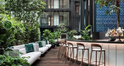 Dorothea Hotel, Budapest, Autograph Collection