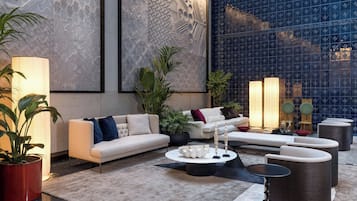 Lounge στο λόμπι