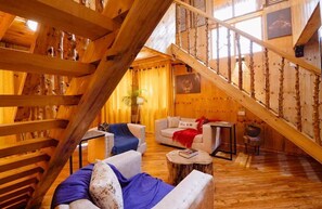 Télévision, cheminée