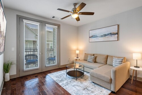 VA - Sutton - Apt 5119