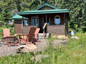Terrace/patio - Eve's Place Lakeside Cabin 2: Pet Friendly! (Grand Marais)
